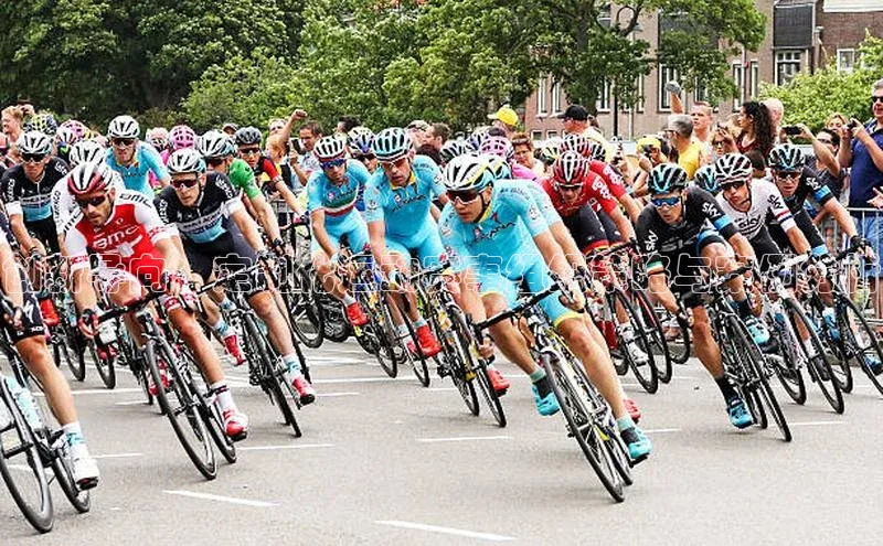 MK体育官方网站入口百度集团创新导向：定制化运动赛事组织策略与案例分析